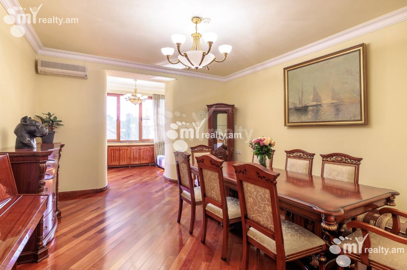 Купить 6 комнатную квартиру Таманян ул, Центр Ереван, 156195