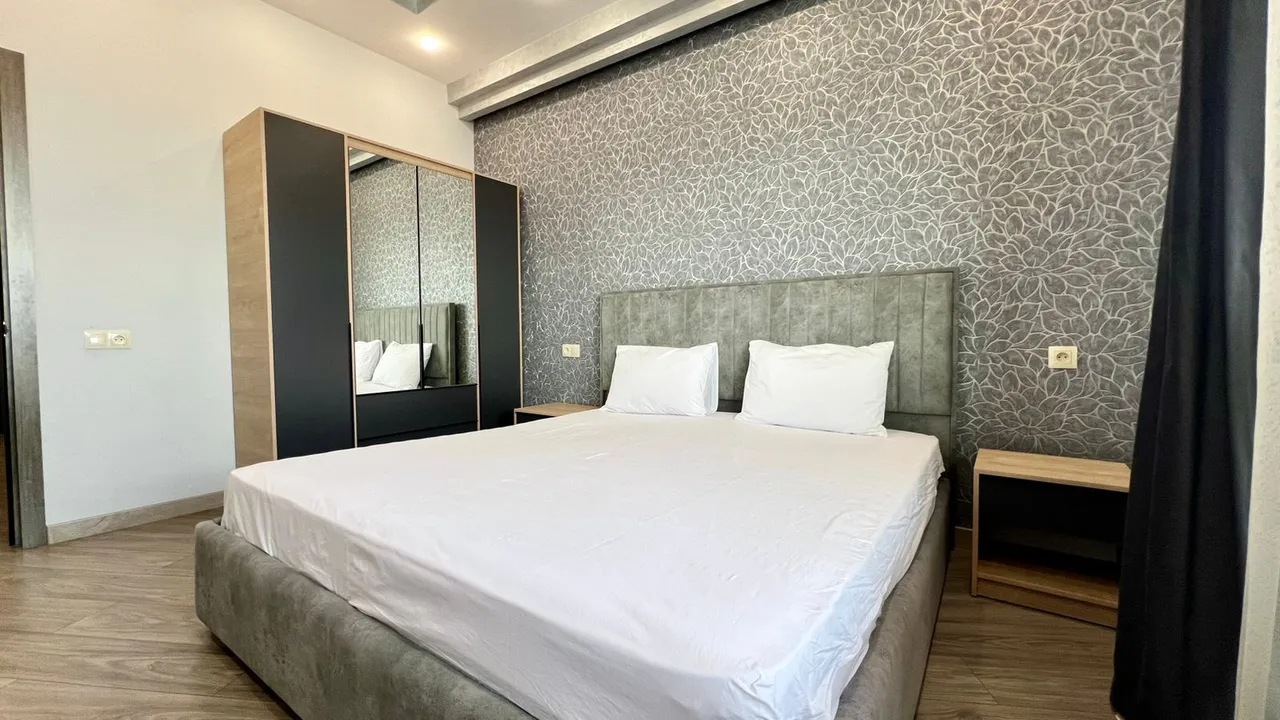 3 bedroom apartment for rent خیابان تِسی تِسِرناکابِرد, مرکز شهر ایروان, 160002