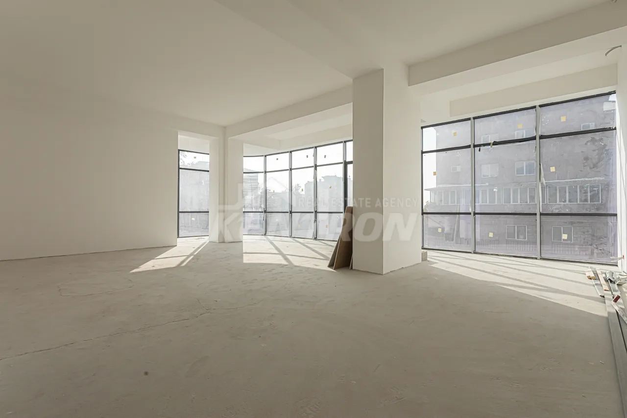 Снять коммерческoе помещение Н. Зарян стр, Арабкир Ереван, 158317