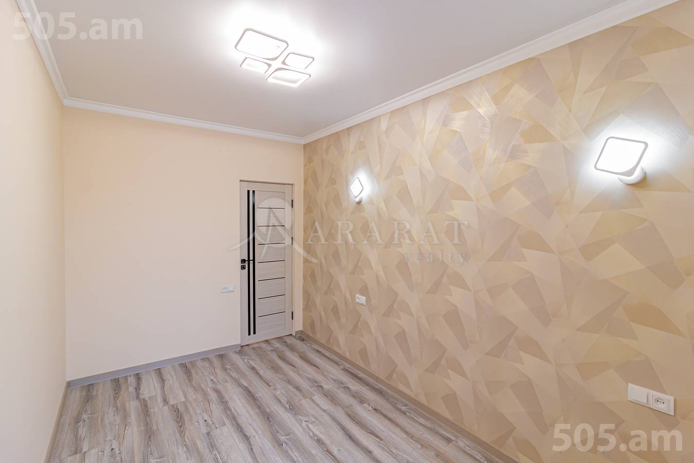 2 bedroom apartment for sale خیابان واهر. پاپازیان, عربگیر ایروان, 151392