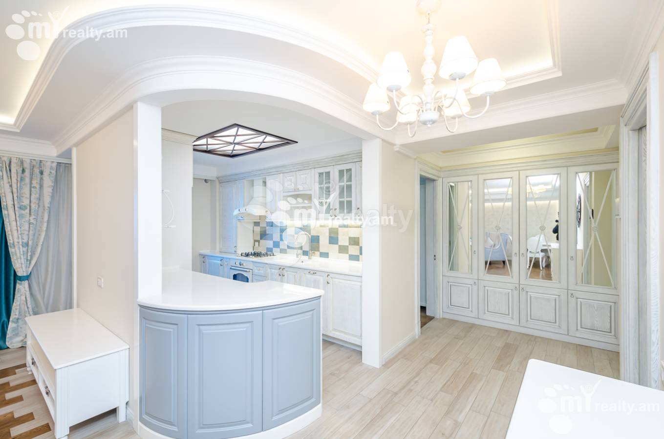 3 bedroom apartment for sale Israelyan St, Center Yerevan, 153638