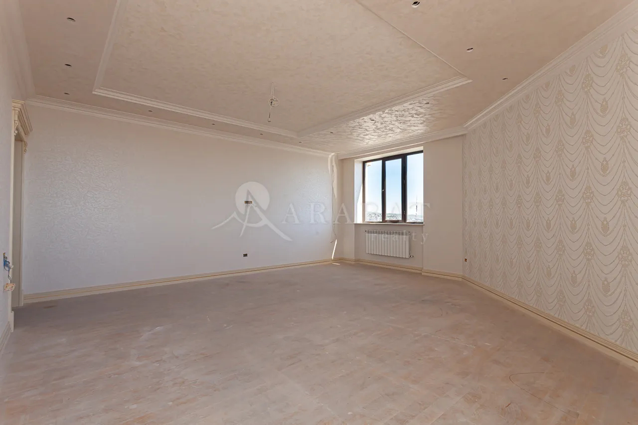 3 bedroom apartment for sale Hayrik Muradyan street, عربگیر ایروان, 157399