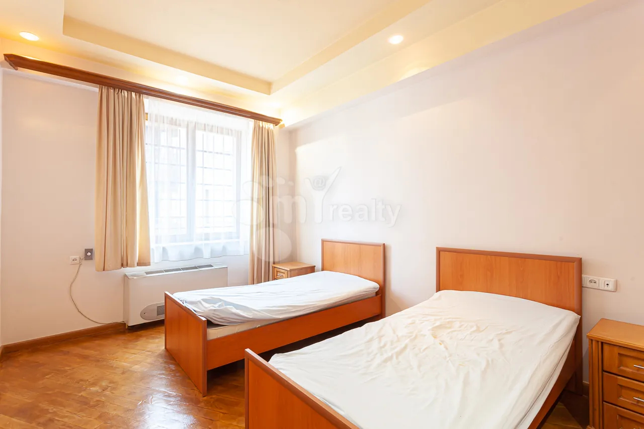 3 bedroom apartment for sale Northern(Hyusisayin)  Ave, Center Yerevan, 159098