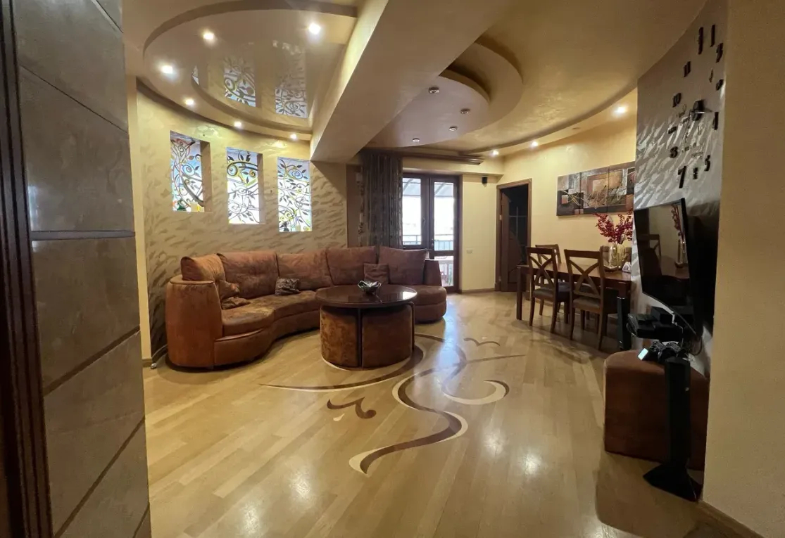 3 bedroom apartment for sale Gyulbenkyan St, Arabkir Yerevan, 158431