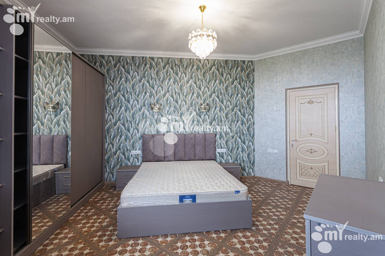 3 bedroom apartment for rent Hayrik Muradyan street, Arabkir Yerevan, 148720