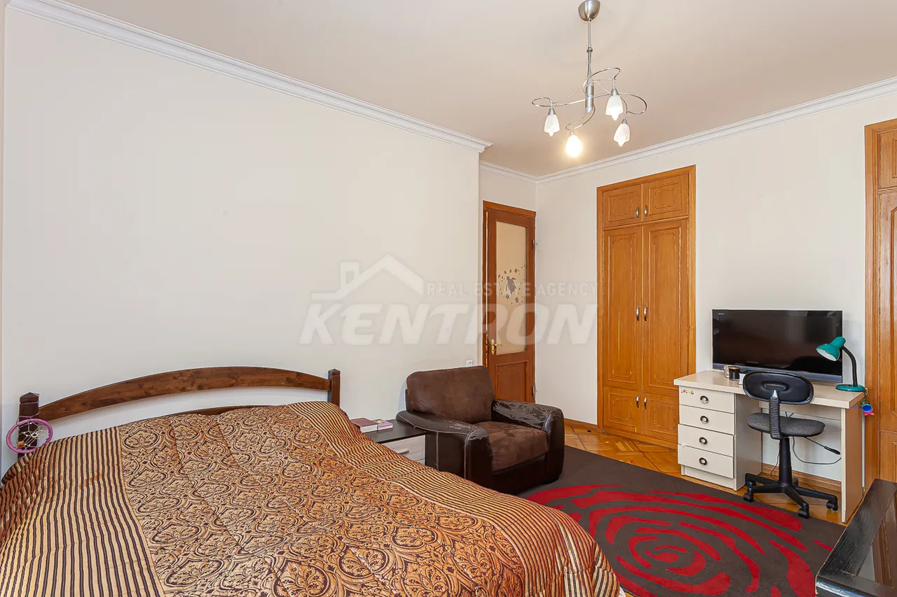 3 bedroom apartment for sale خیابان پوشکین, مرکز شهر ایروان, 158494