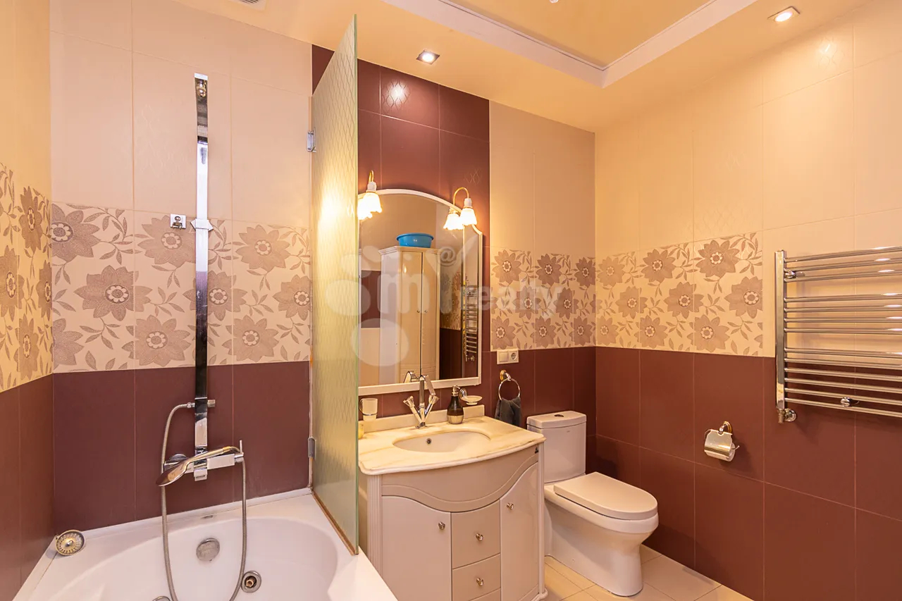 House for sale Arpa, Wahagni Yerevan, 160140