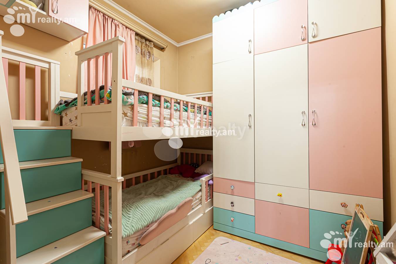 3 սենյականոց բնակարան  Սունդուկյան փող, Արաբկիր Երևան, 155431