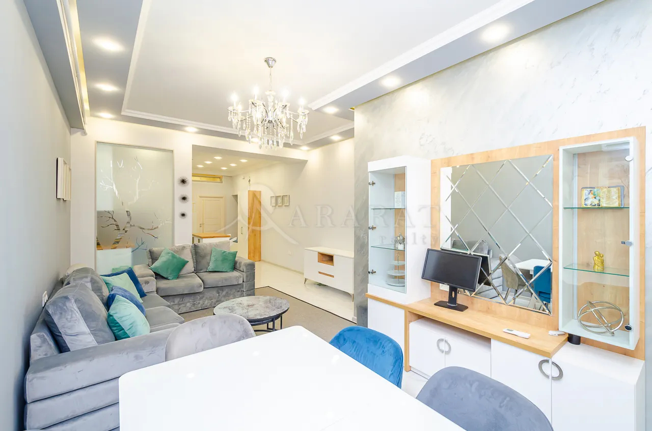 3 bedroom apartment for rent خیابان یِکمالیان, مرکز شهر ایروان, 158428