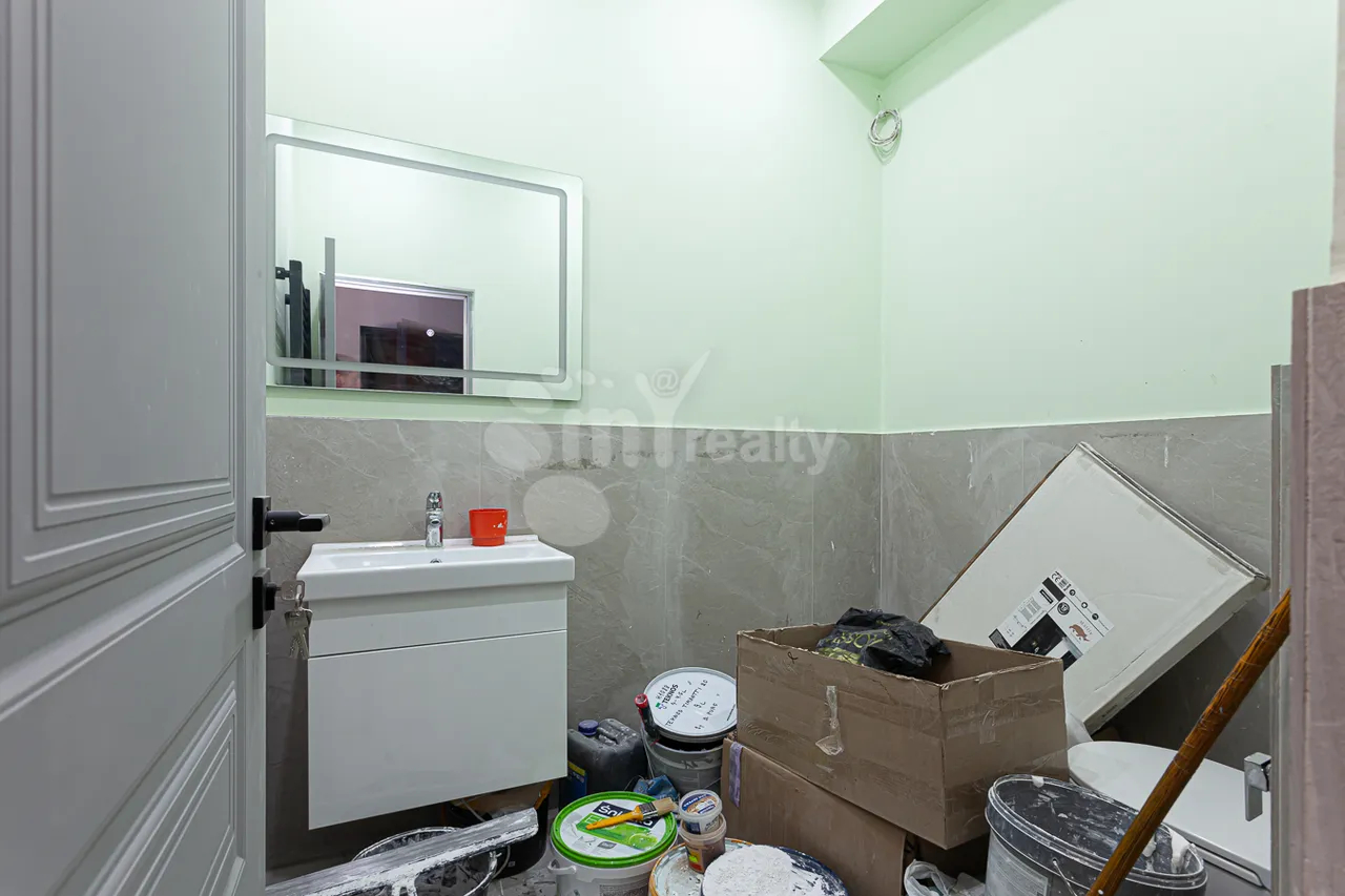 Купить 3 комнатную квартиру Гогол ул., Канакер-Зейтун Ереван, 157430
