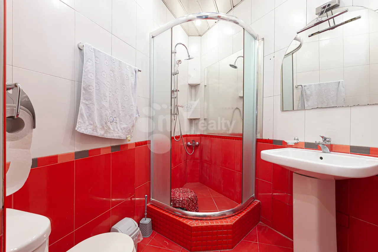 3 bedroom apartment for sale Tigran Mets Ave, Center Yerevan, 160651