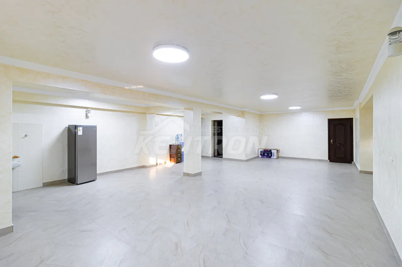 House for sale G 1 dis., Adjapnyak Yerevan, 159066