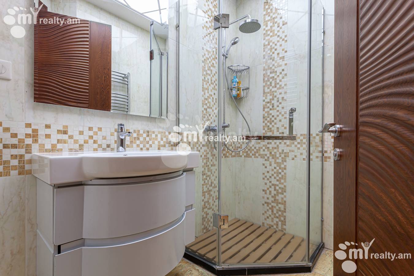 3 bedroom apartment for rent Yekmalyan St, Center Yerevan, 154623