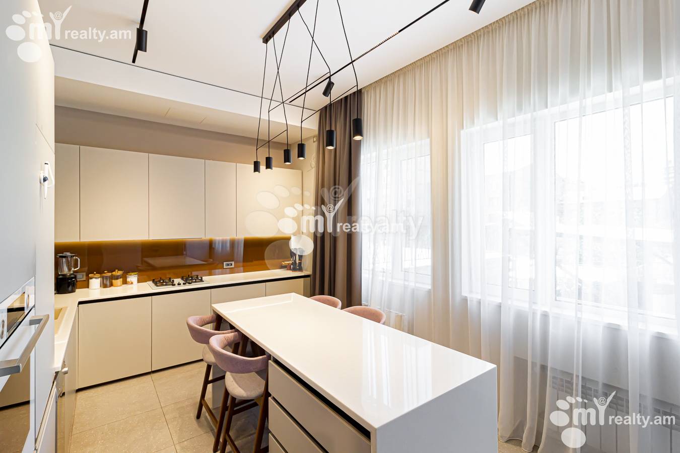 3 bedroom apartment for sale خیابان تومانیان, مرکز شهر ایروان, 152195