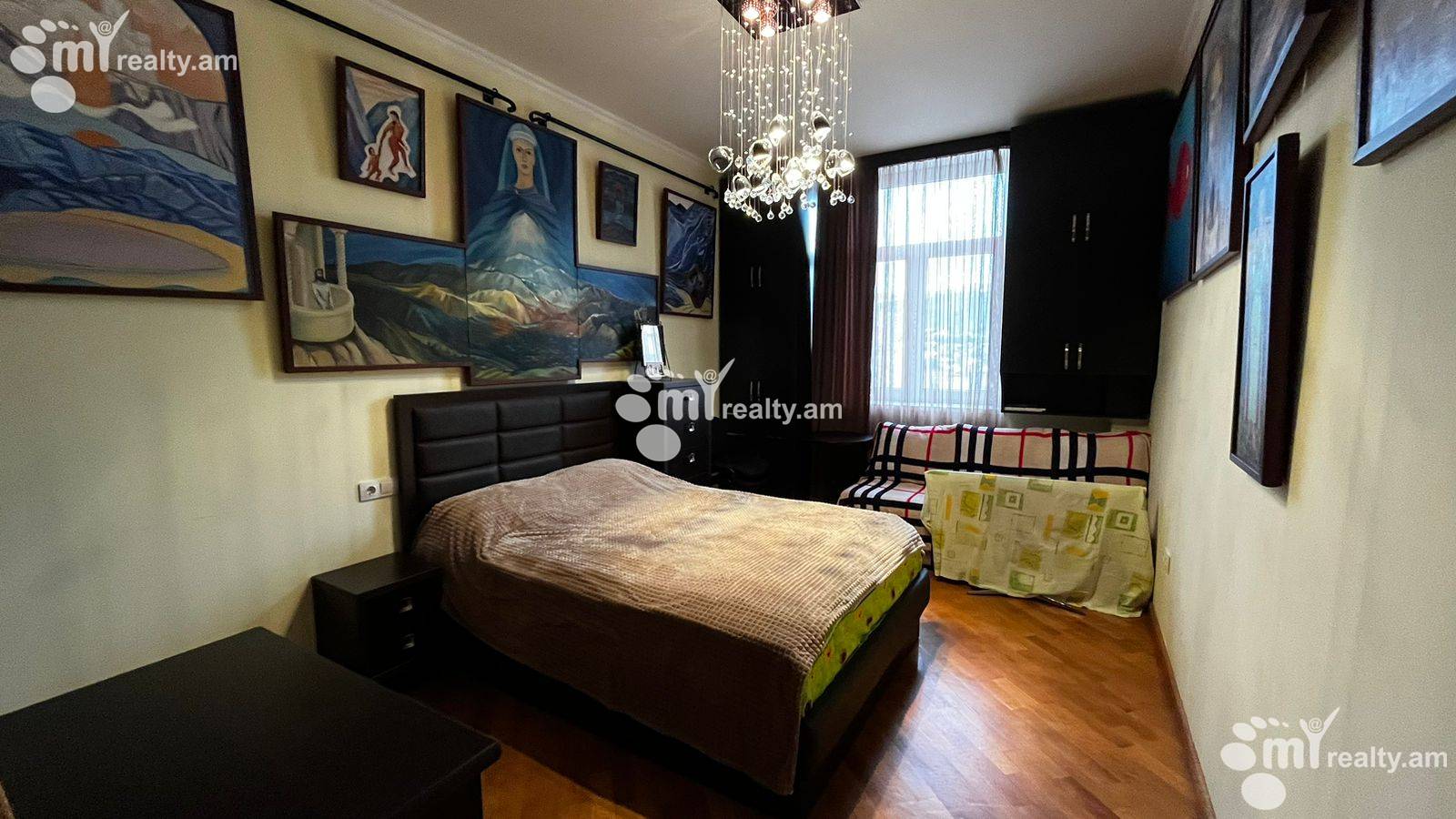 4 bedroom apartment for sale Rostom St, Center Yerevan, 160225