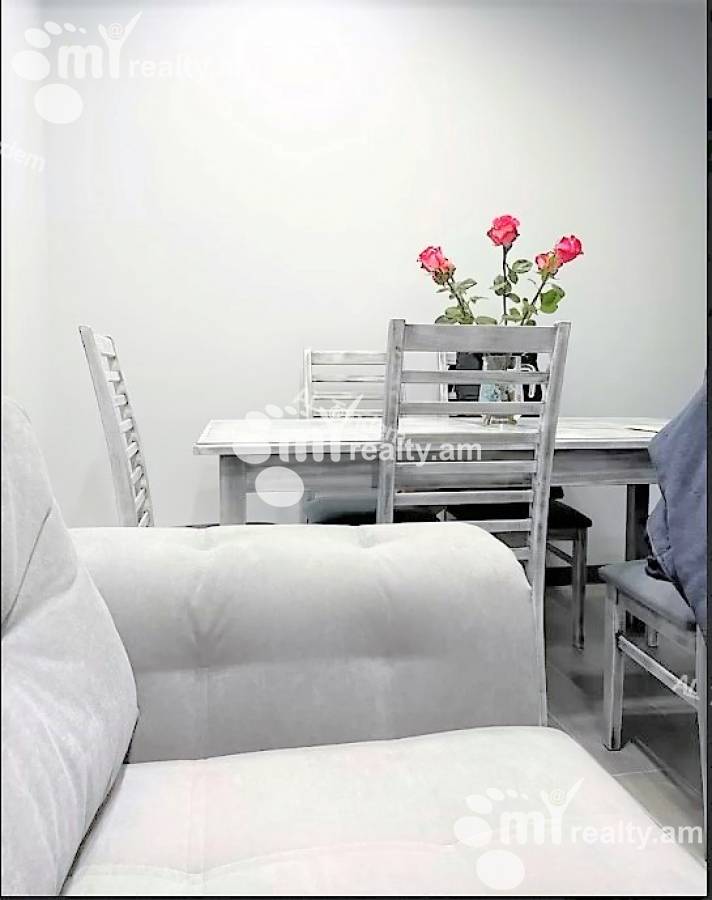 Купить 2 комнатную квартиру Маштоца пр, Центр Ереван, 140509