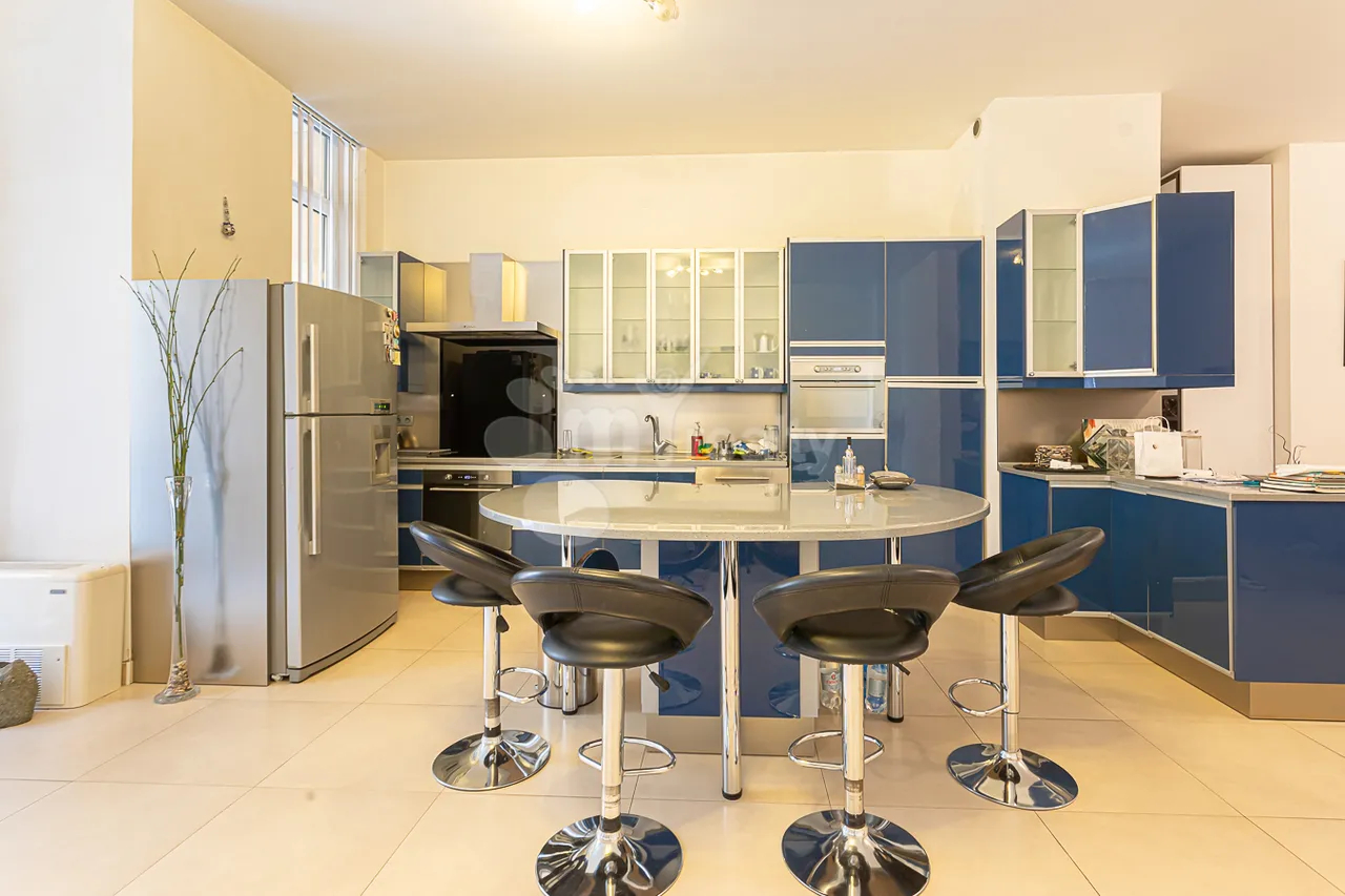 3 bedroom apartment for sale Aram St, Center Yerevan, 158034
