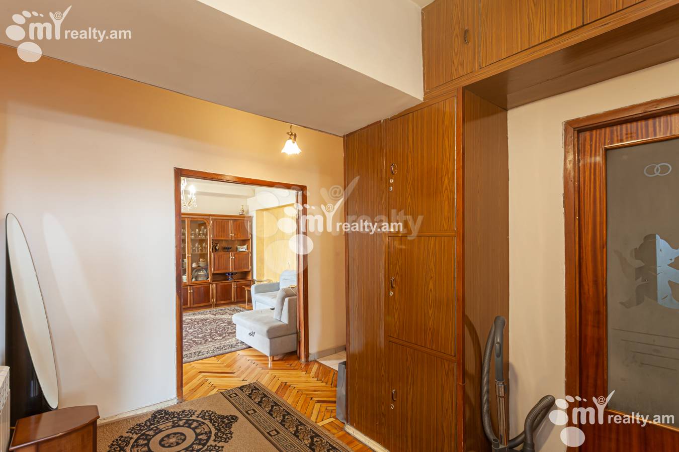 3 bedroom apartment for sale خیابان سایات نووآ, مرکز شهر ایروان, 150921