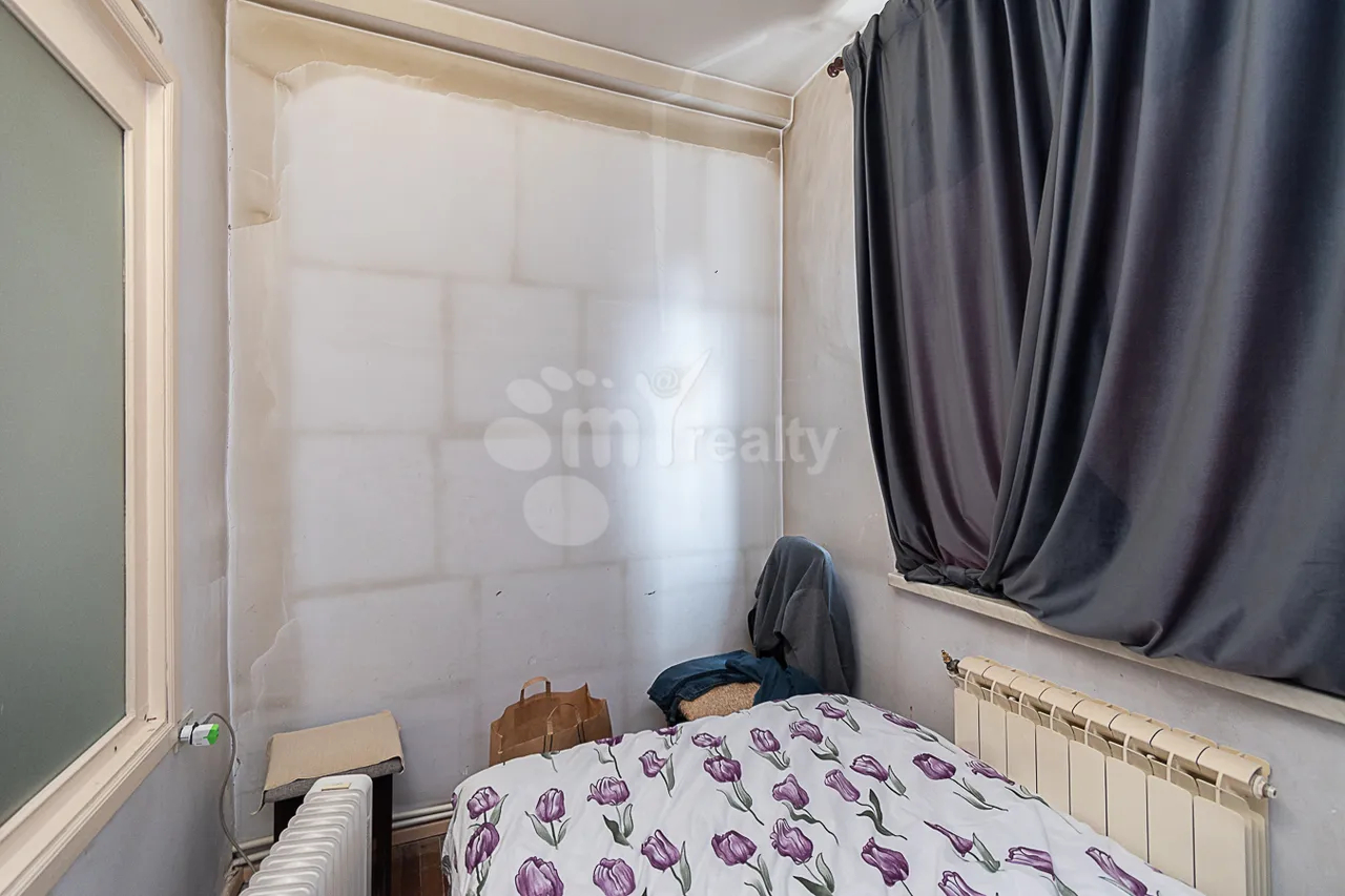 3 bedroom apartment for sale خیابان واهر. پاپازیان, عربگیر ایروان, 158561