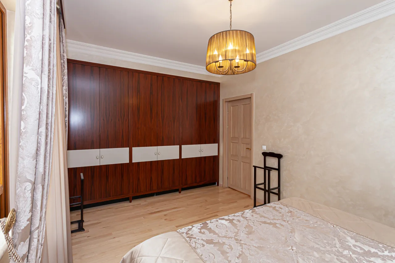 3 bedroom apartment for rent Northern (Hyusisayin)  Ave, Center Yerevan, 158853
