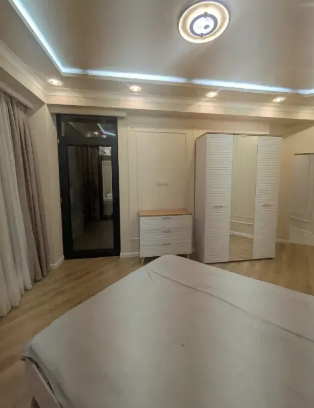 2 bedroom apartment for rent خیابان گِریبودوف, عربگیر ایروان, 161953