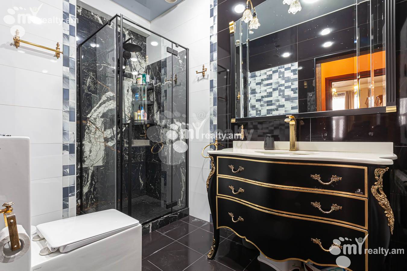 3 bedroom apartment for sale خیابان تِریان, مرکز شهر ایروان, 154452