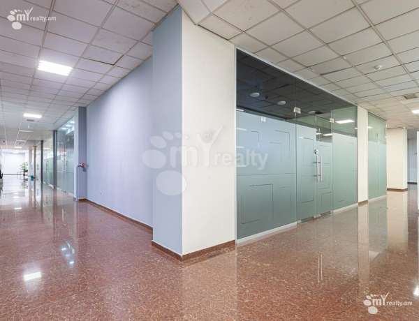 komercion-vardzakalutyun-Yerevan-Center