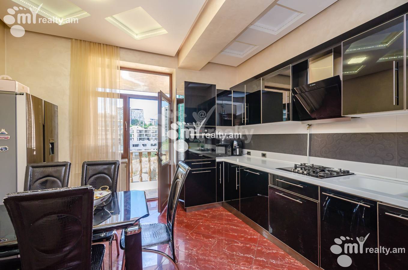 4 սենյականոց բնակարան  Անտառային փող, Կենտրոն Երևան, 152217