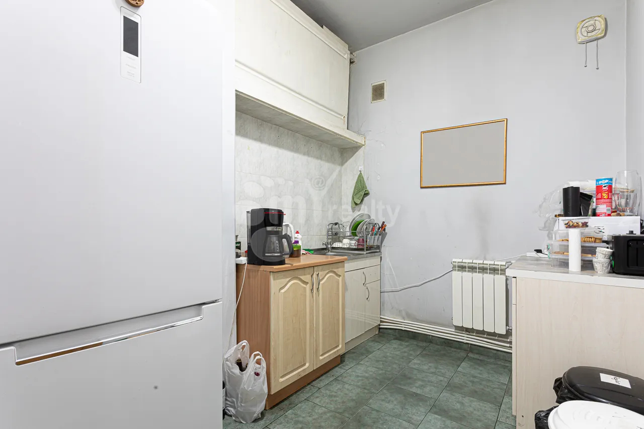 Снять коммерческoе помещение Сарян ул, Центр Ереван, 160192