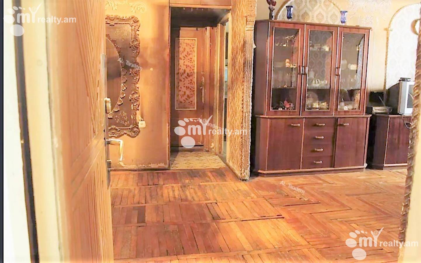 2 bedroom apartment for sale Koghbatsi St, Center Yerevan, 126054