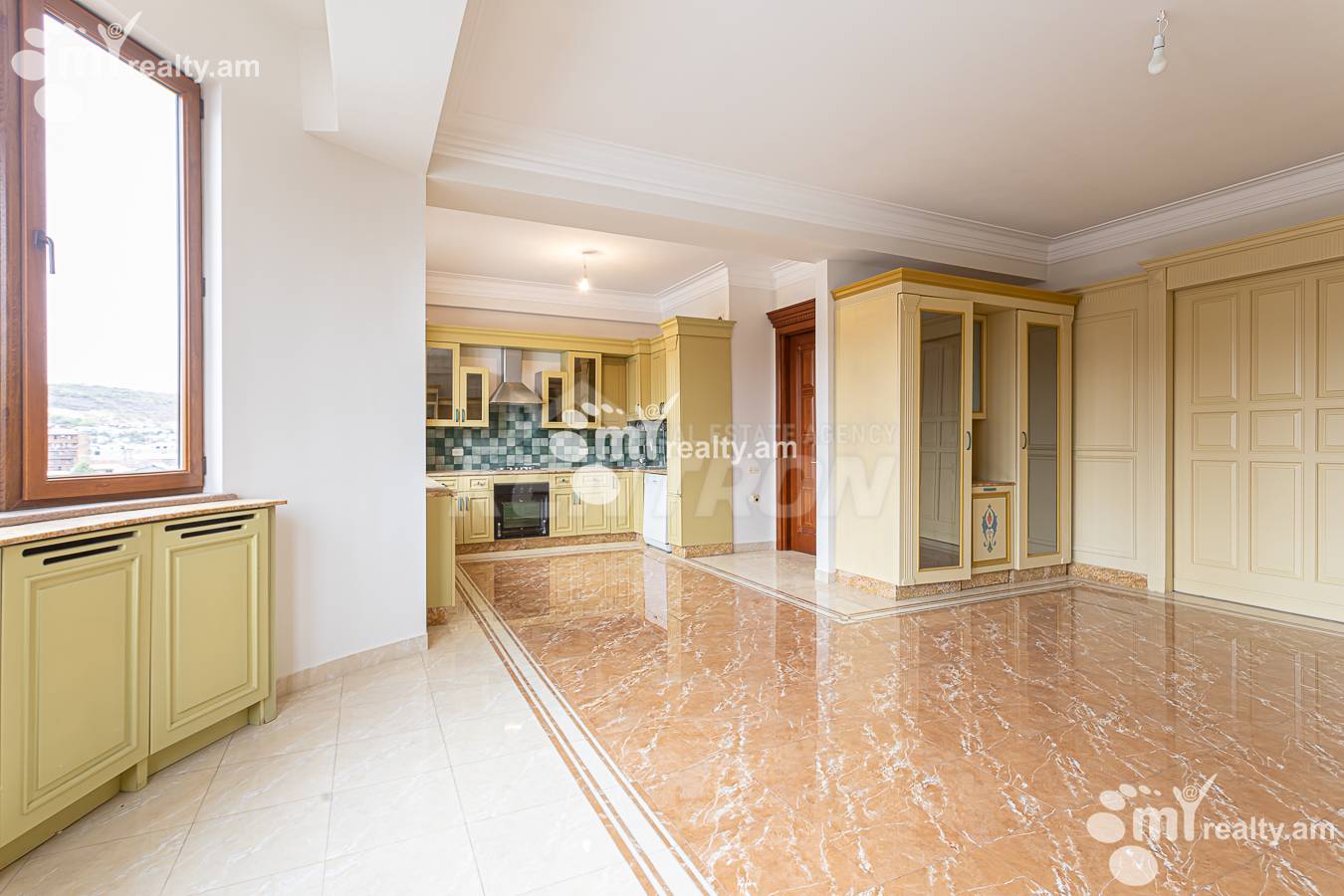 3 bedroom apartment for sale خیابان واردانانتس, مرکز شهر ایروان, 156881