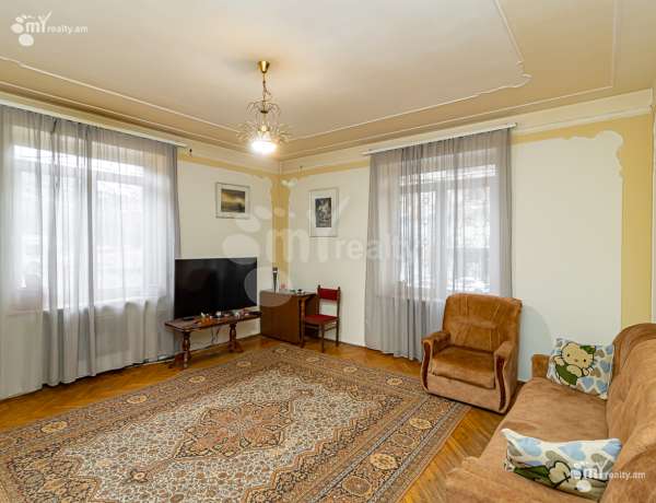 2-senyakanoc-bnakaran-vacharq-Yerevan-Center