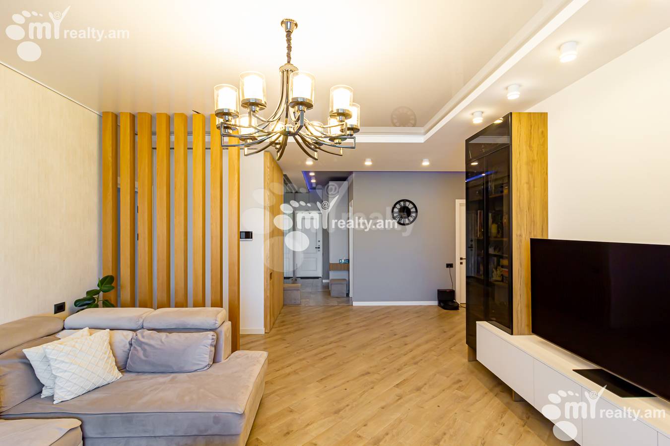 5 սենյականոց բնակարան  Վ.Փափազյան փող, Արաբկիր Երևան, 151630