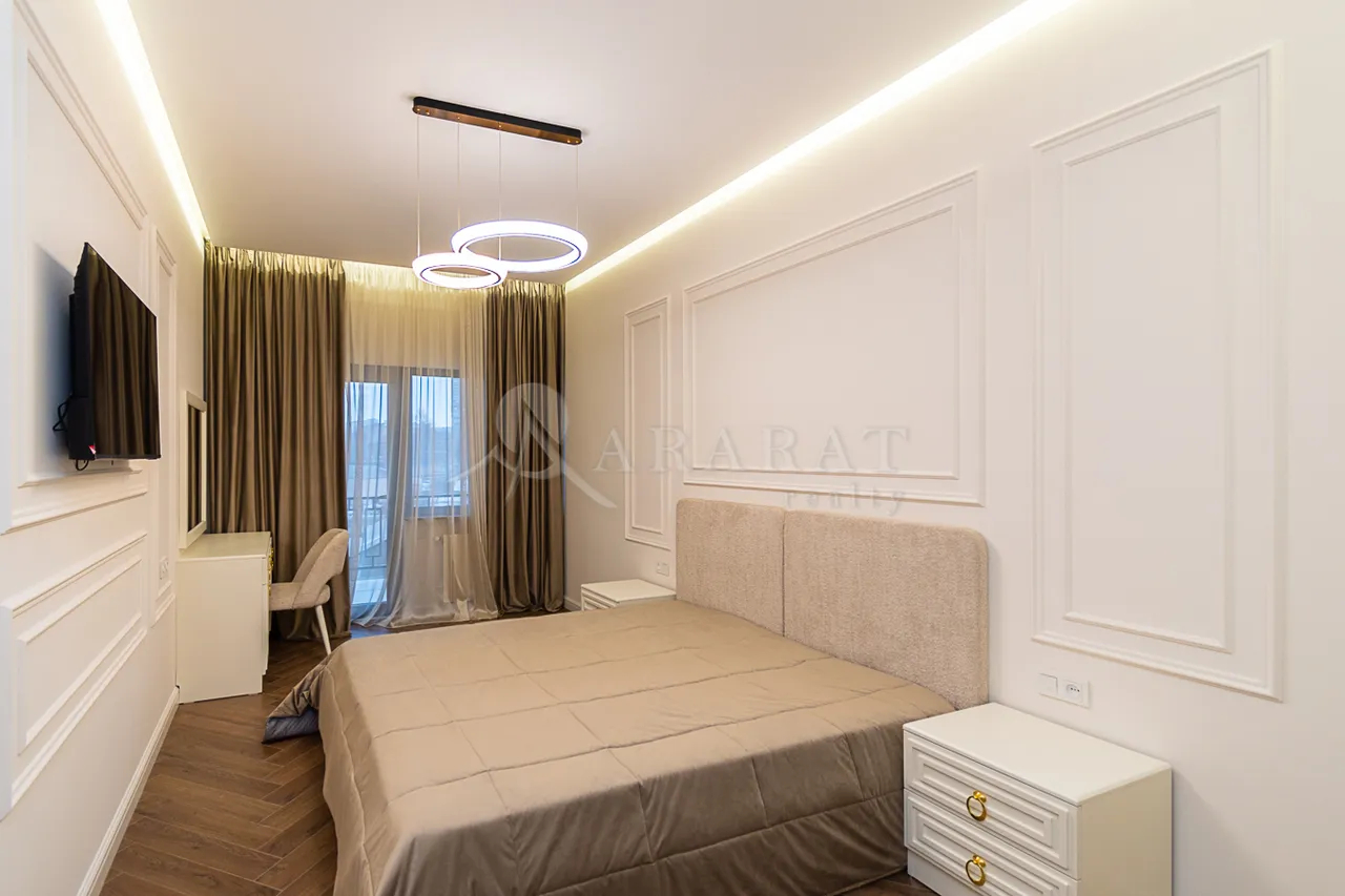 Купить 3 комнатную квартиру Гогол ул., Канакер-Зейтун Ереван, 159253