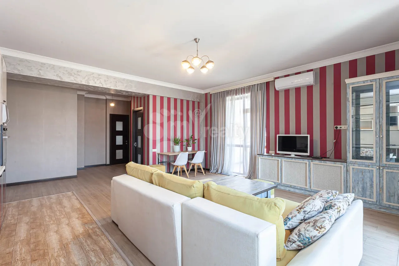 3 bedroom apartment for rent خیابان ماشتوتس, مرکز شهر ایروان, 158798