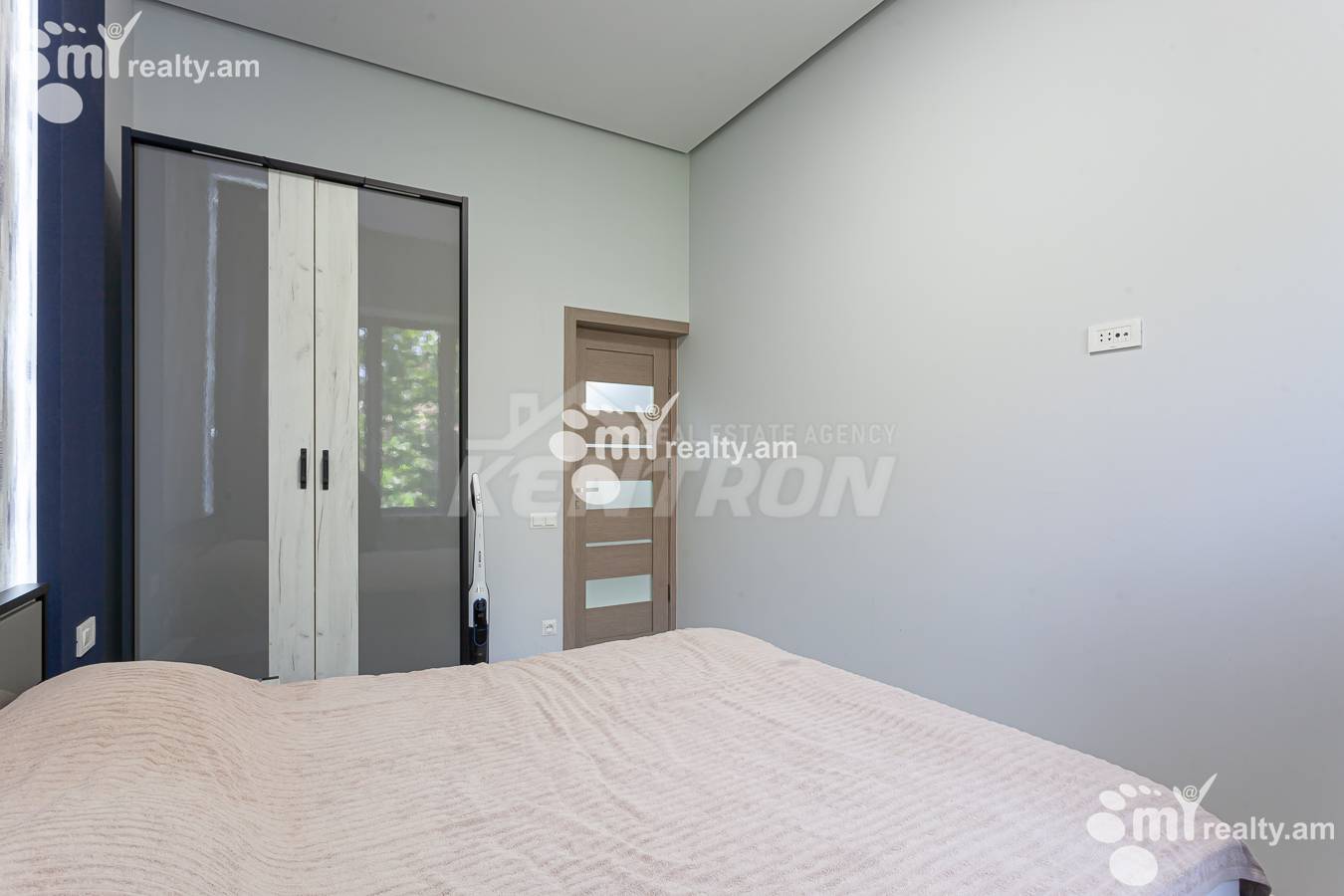 3 սենյականոց բնակարան  Մաշտոցի պող, Կենտրոն Երևան, 155939