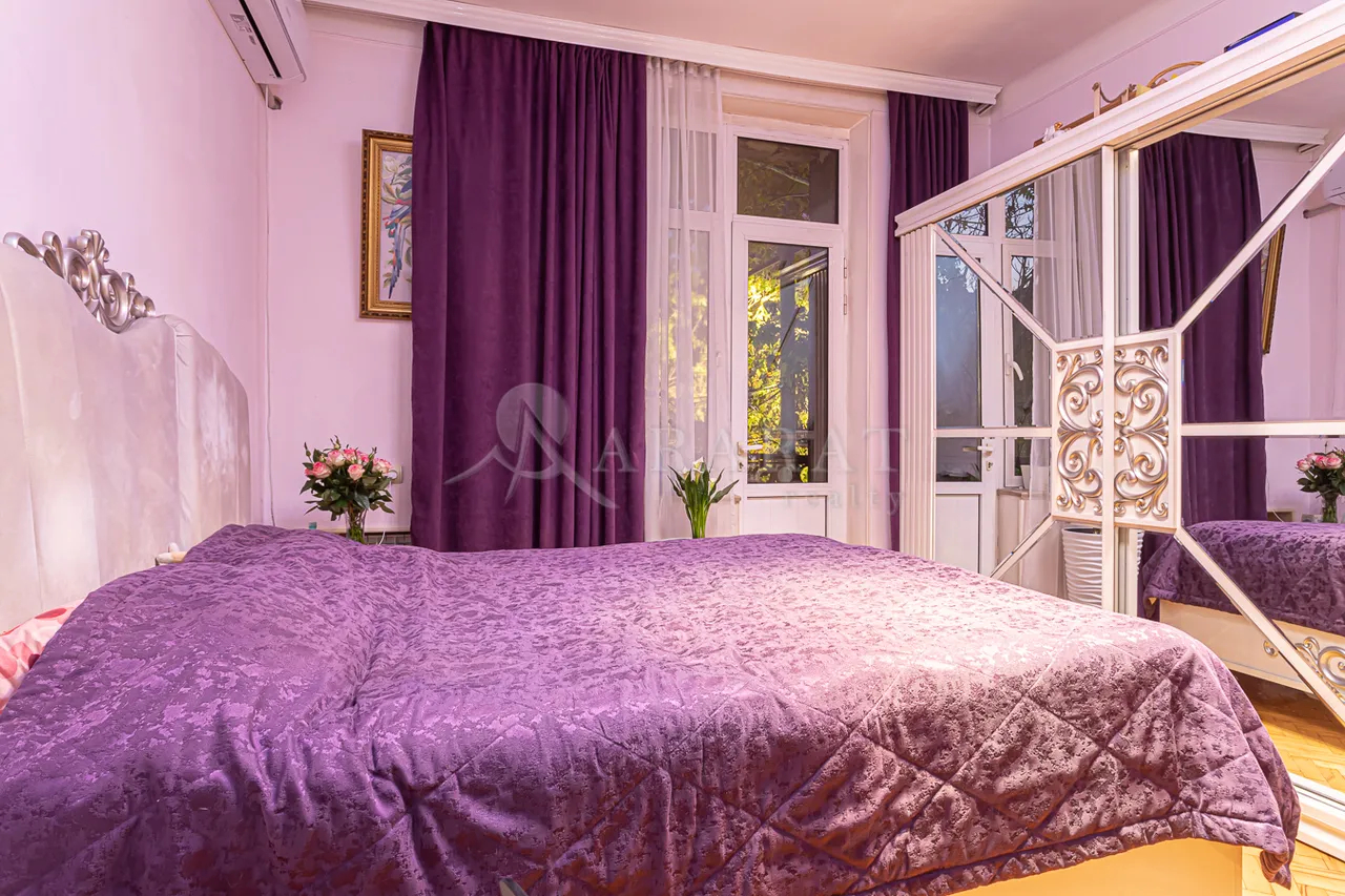 3 bedroom apartment for sale خیابان تیگران مِتس, مرکز شهر ایروان, 157731