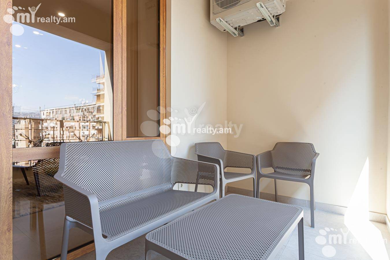 3 bedroom apartment for sale خیابان یِکمالیان, مرکز شهر ایروان, 154945