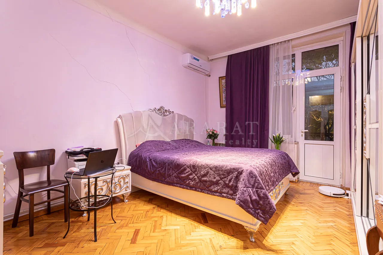 3 bedroom apartment for sale Tigran Mets Ave, Center Yerevan, 157731