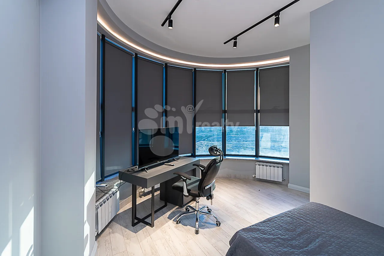 5 bedroom apartment for sale Tsitsernakaberd Highway, Center Yerevan, 161498