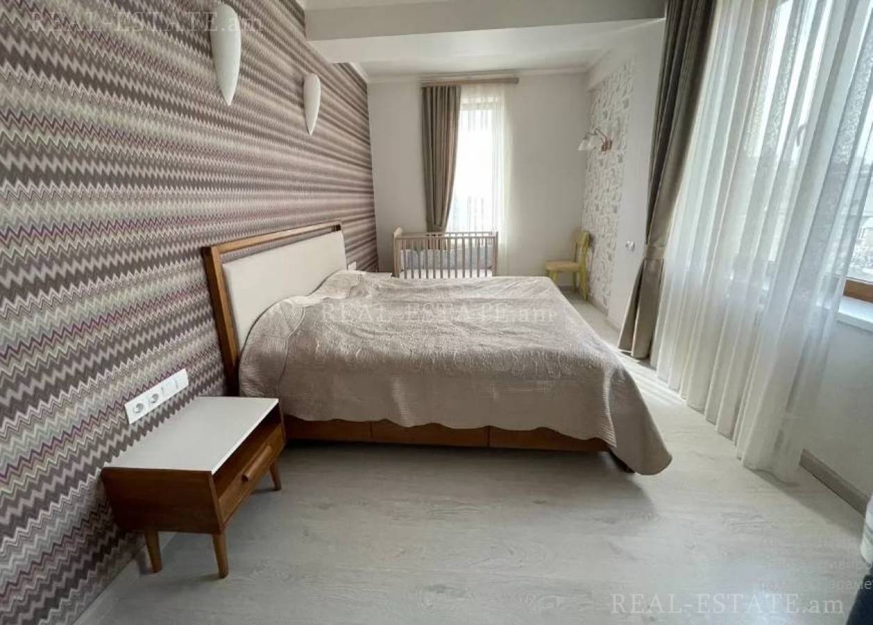 Купить 2 комнатную квартиру Аргишти ул, Центр Ереван, 143730