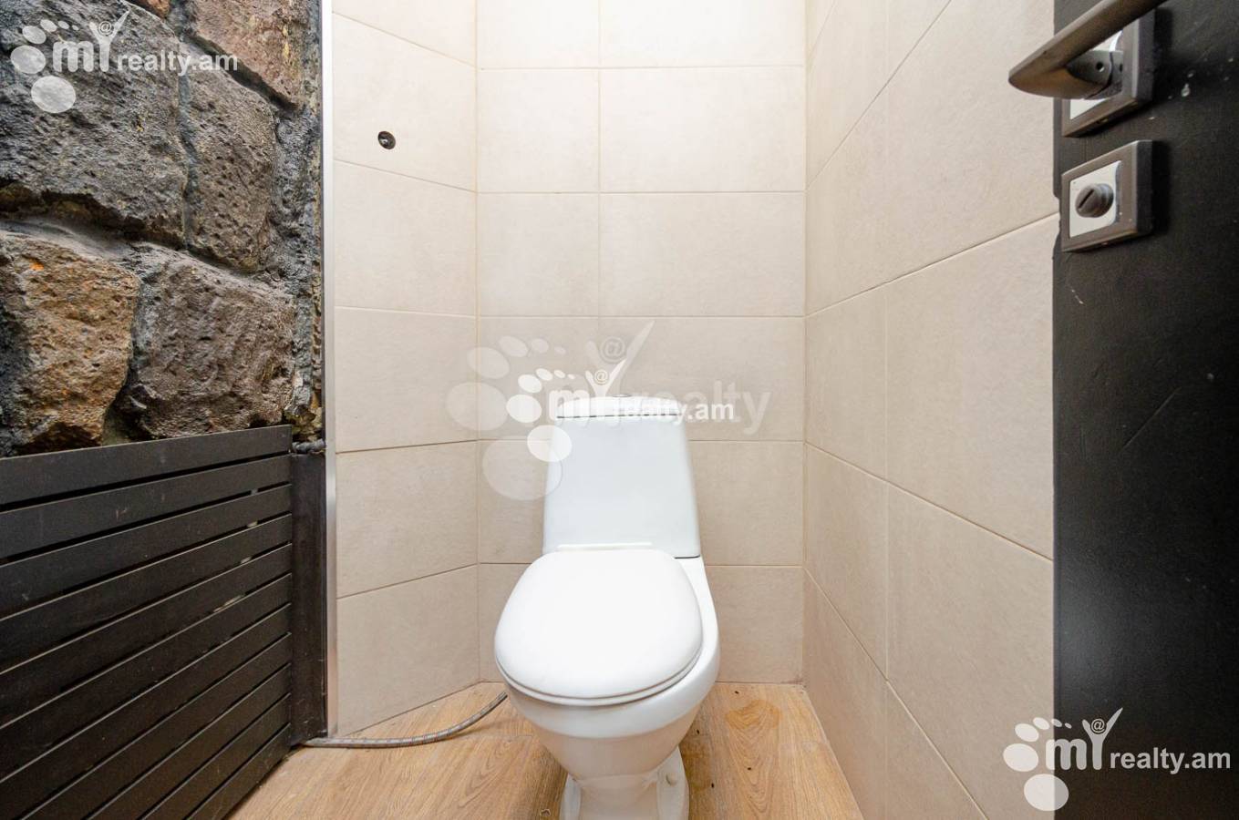 Commercial for sale خیابان کومیتاس, عربگیر ایروان, 144951