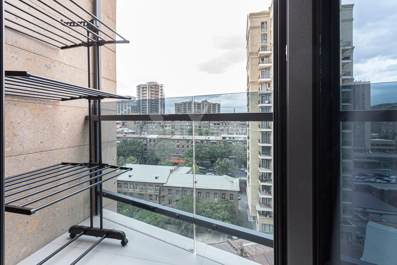 3 սենյականոց բնակարան վարձով Բուզանդի փող, Կենտրոն Երևան, 159631