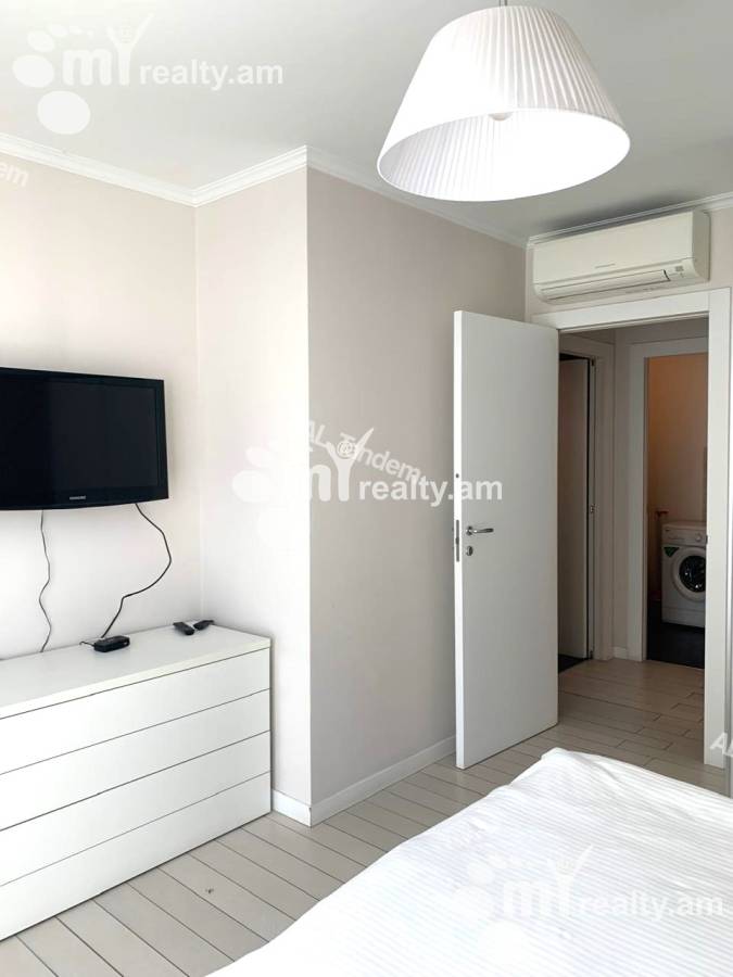 2 bedroom apartment for rent Vazgen Sargsyan St, Center Yerevan, 148221