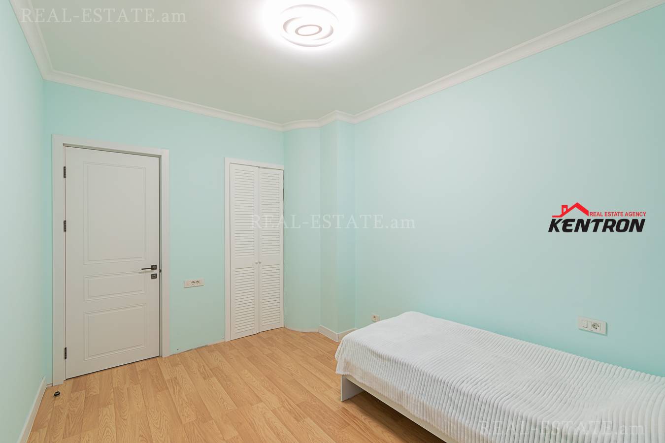 4 bedroom apartment for sale Aram St, Center Yerevan, 131060