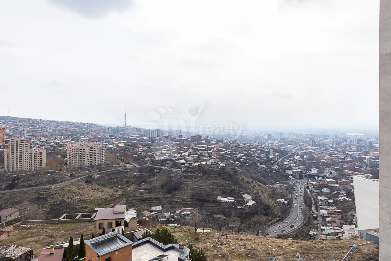 3 սենյականոց բնակարան  Գոգոլի փող., Քանաքեռ-Զեյթուն Երևան, 159666