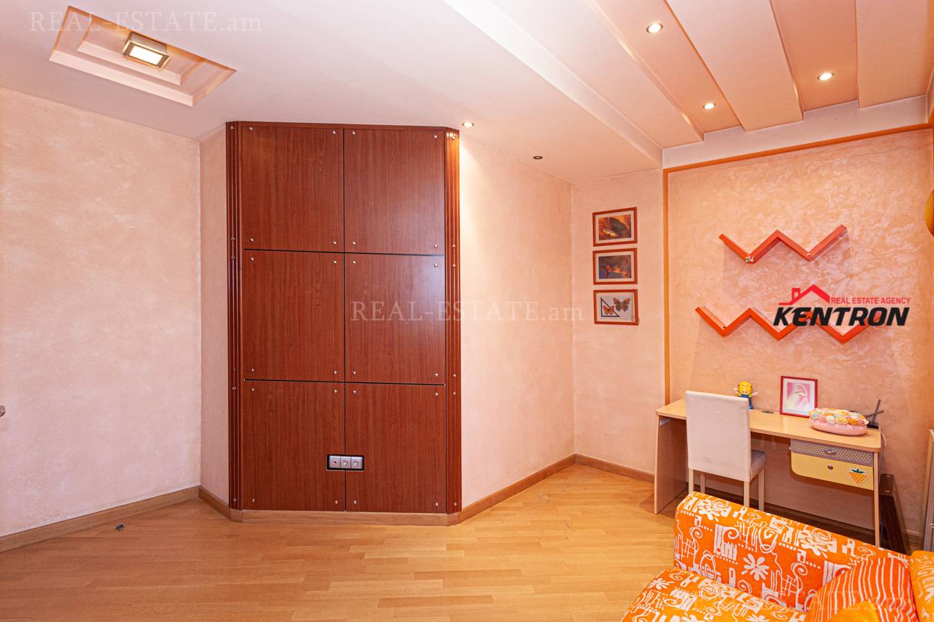 4 bedroom apartment for sale Sarmen St, Center Yerevan, 133544