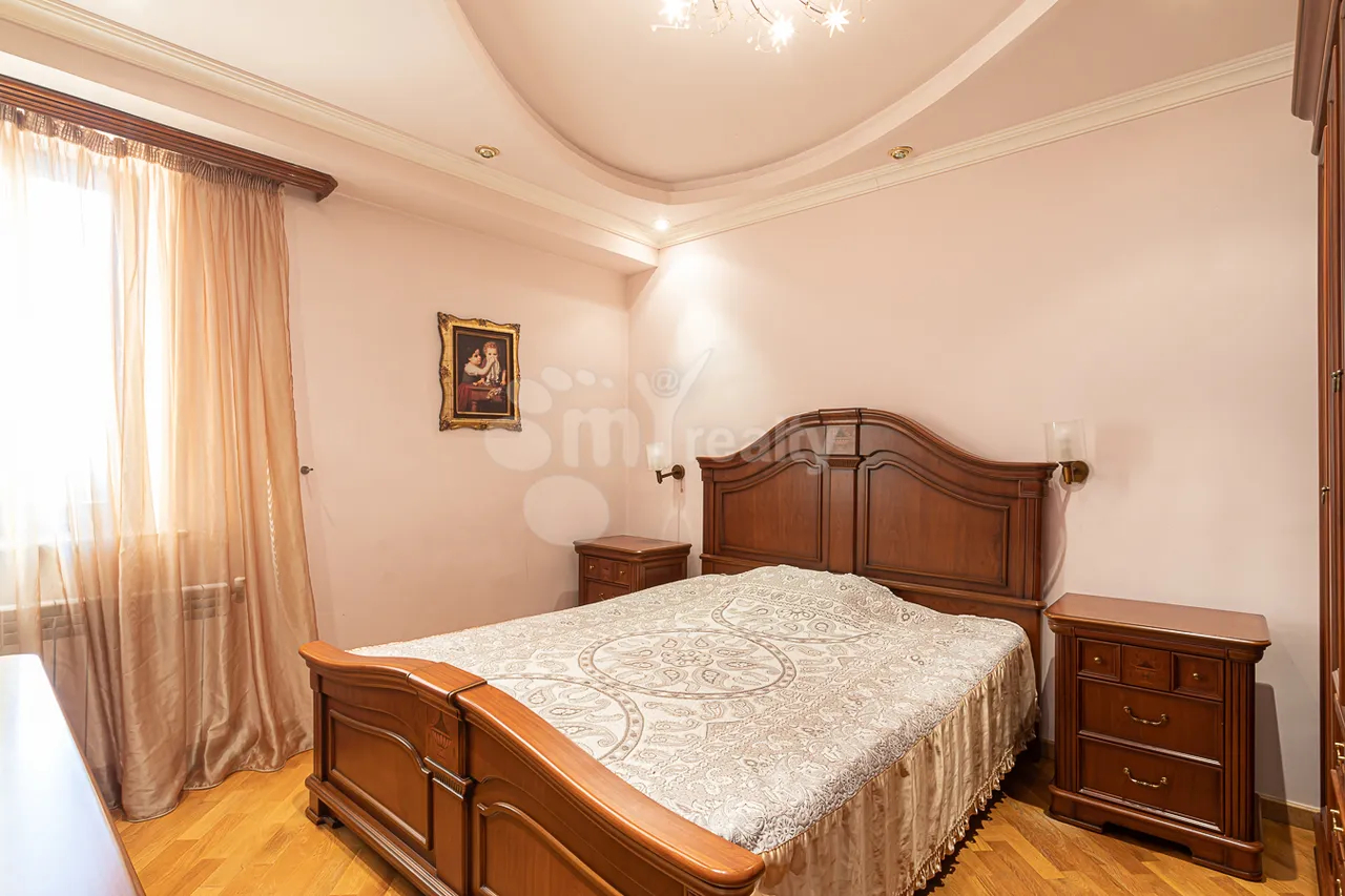 2 bedroom apartment for rent Saryan St, Center Yerevan, 158915