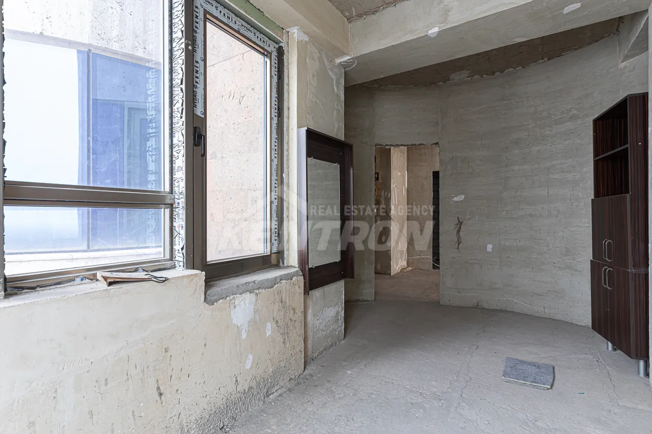 4 bedroom apartment for sale خیابان تِسی تِسِرناکابِرد, مرکز شهر ایروان, 159228