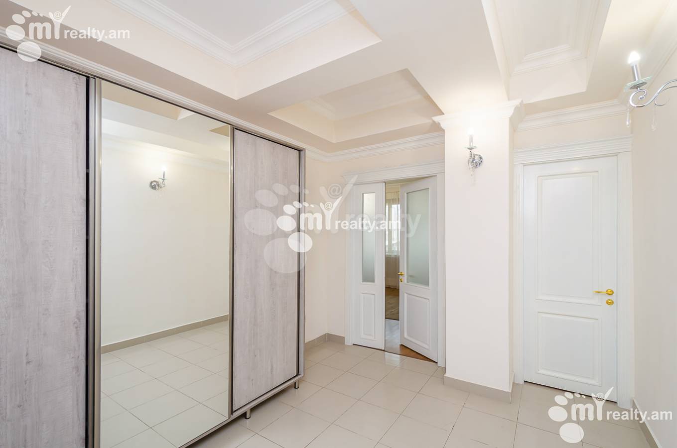 2 bedroom apartment for rent Amiryan St, Center Yerevan, 153958